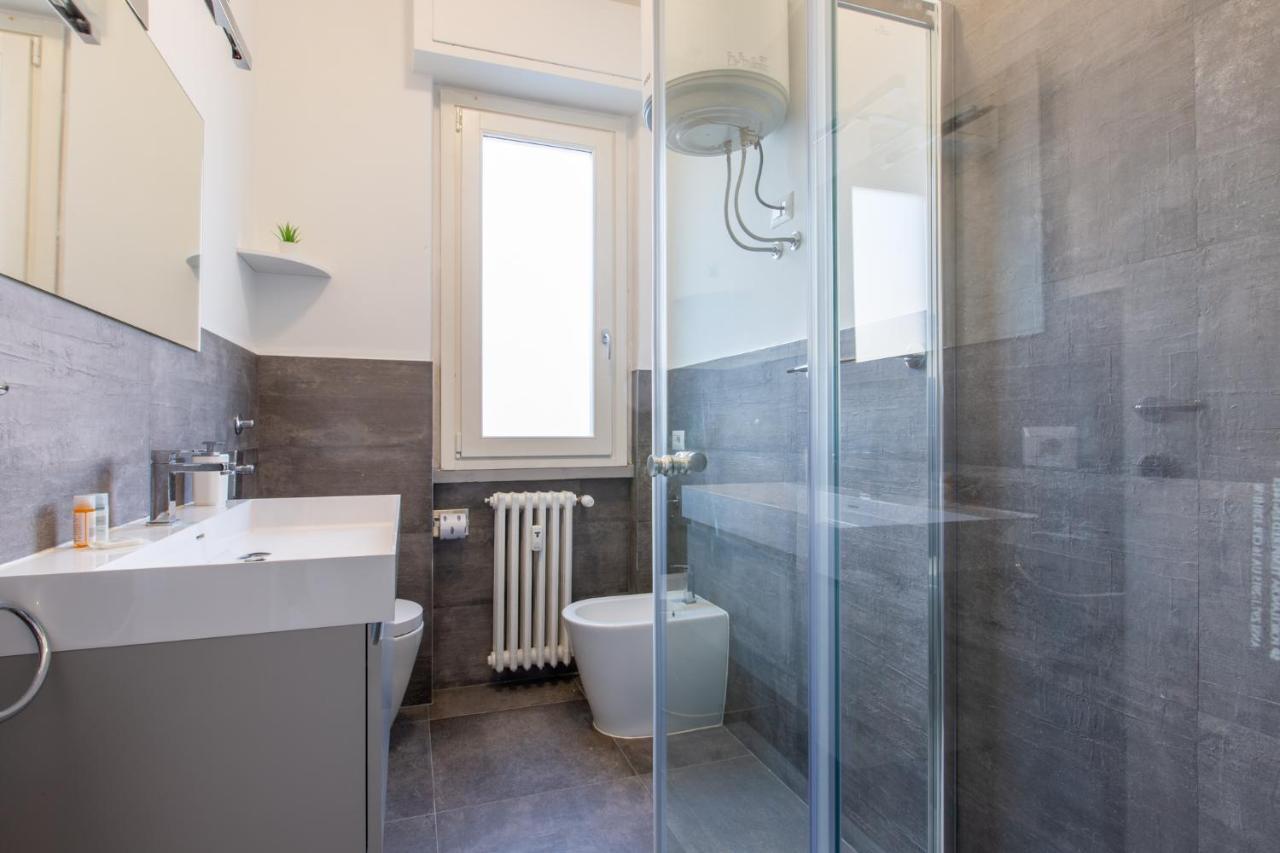 Italstay - Disciplini Apartment -10 Min Dal Duomo 米兰 外观 照片
