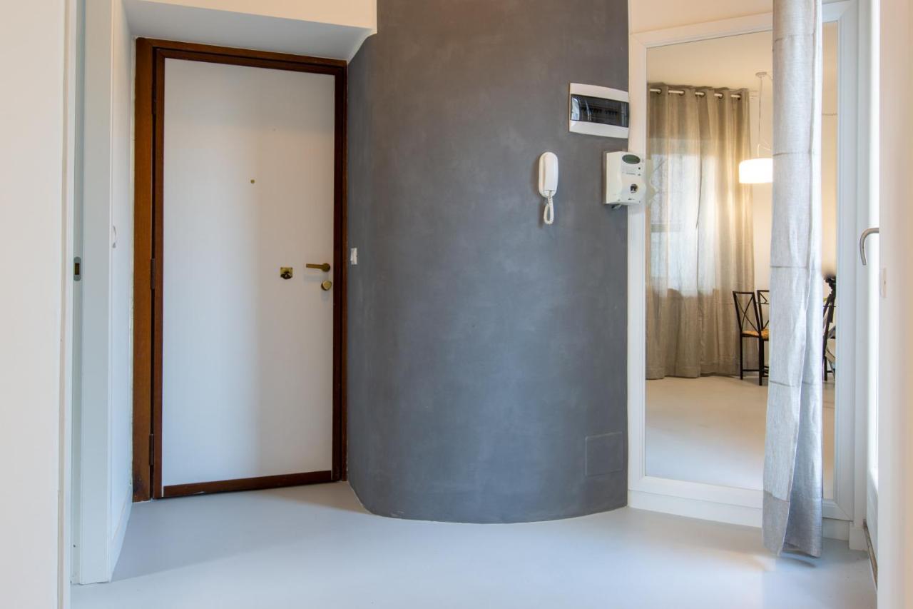 Italstay - Disciplini Apartment -10 Min Dal Duomo 米兰 外观 照片