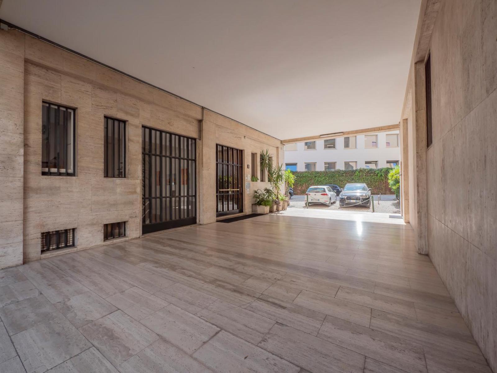 Italstay - Disciplini Apartment -10 Min Dal Duomo 米兰 外观 照片
